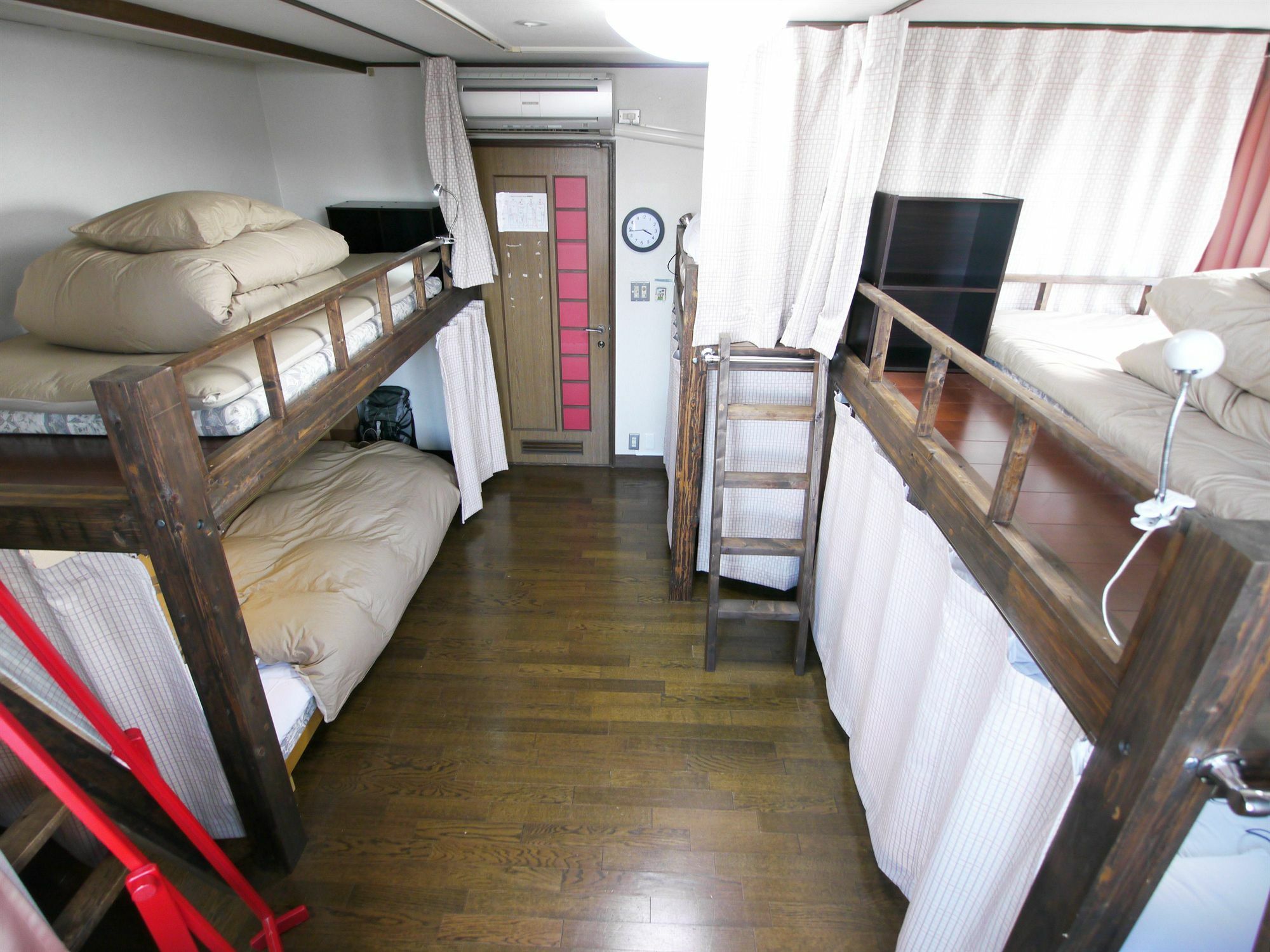 J-Hoppers Kyoto Guesthouse Exterior photo